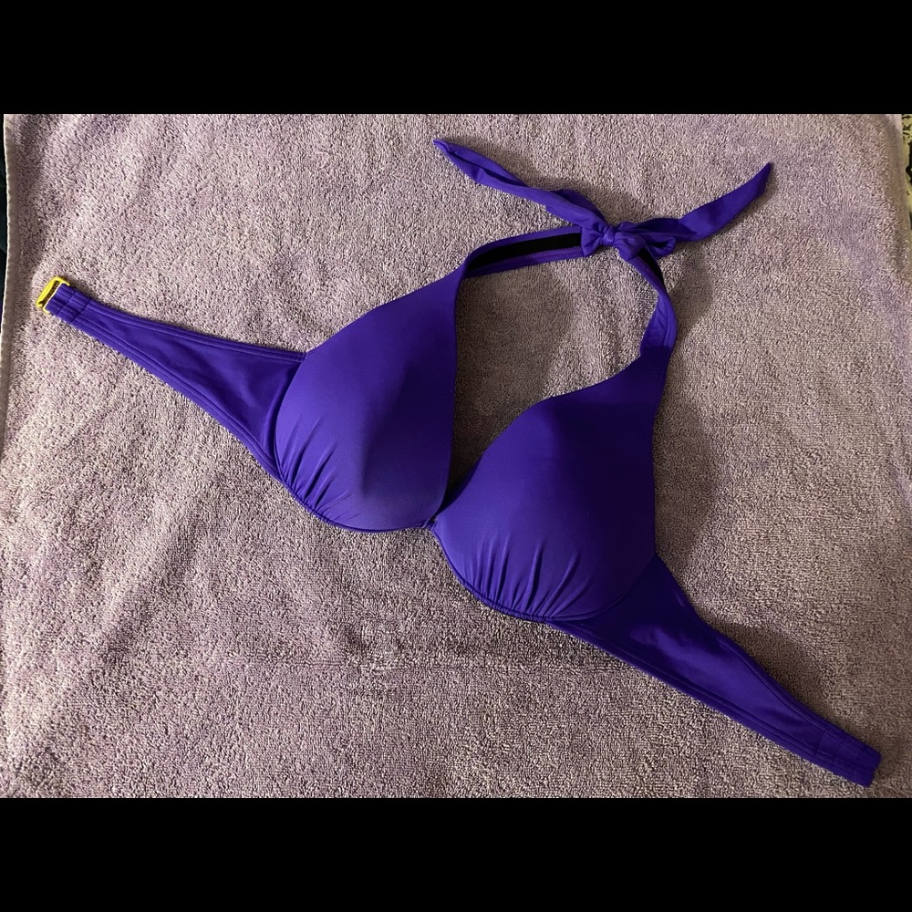Victoria’s Secret bombshell purple halter style swim top 36C